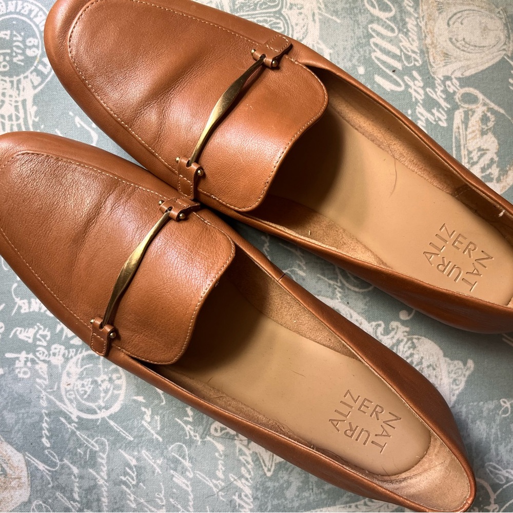 Women’s Naturalizer Tan Leather Loafers